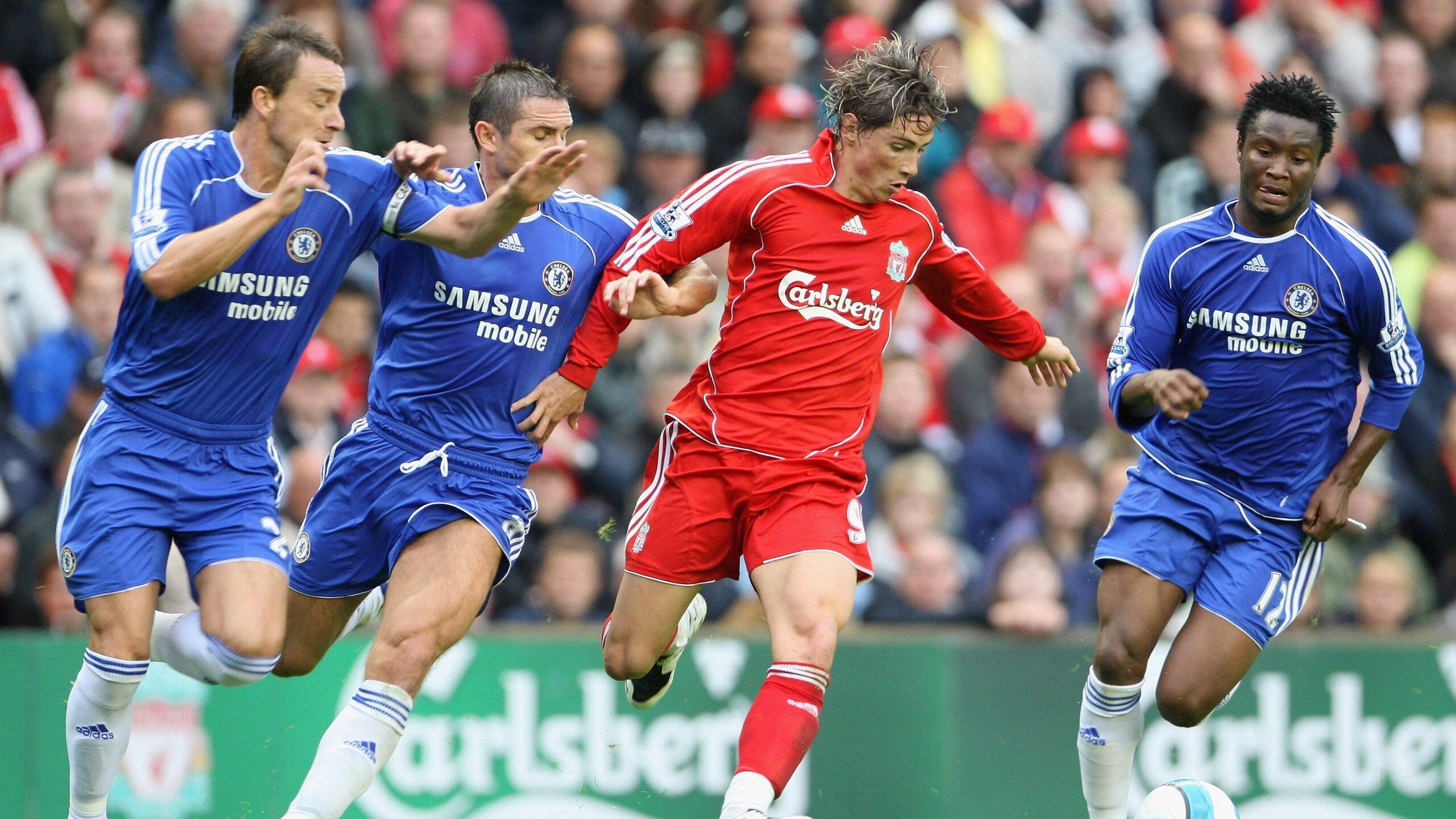 爱游戏体育网页版-“天生的竞速者”——顶尖豪车的极限性能展示，豪华竞速技巧