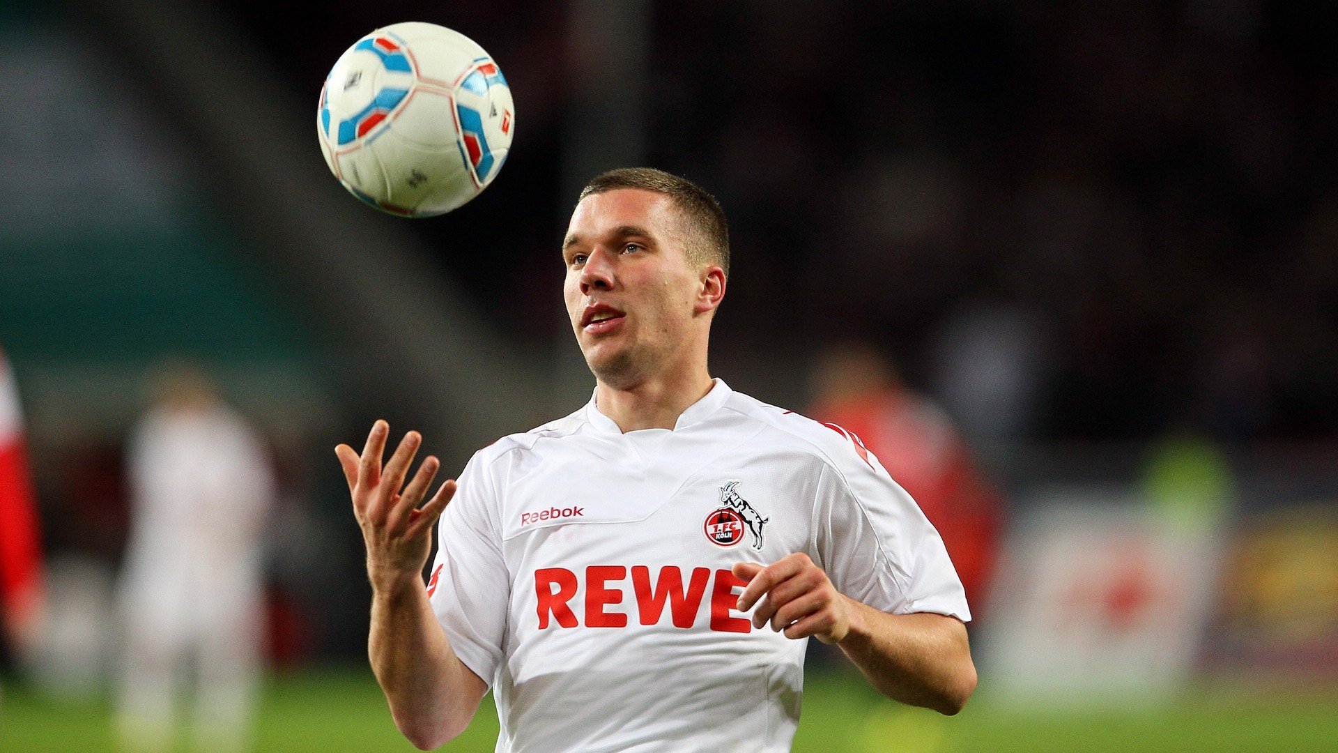 “足球+文旅”融合创新项目在多个城市启动，打造新型文化产业发展链